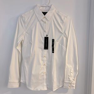 NWT BANANA REPUBLIC Non-Iron Tailored Fit Stretch button up top Size 2 White